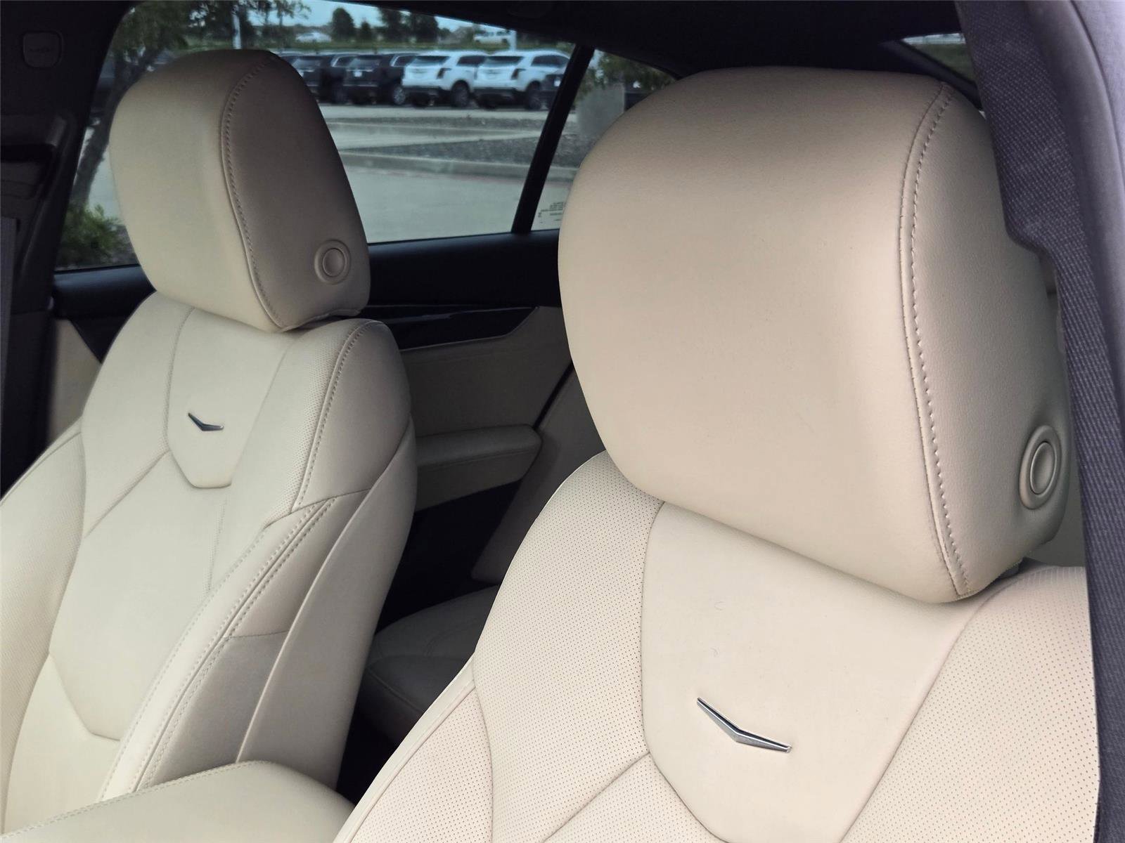 Used 2025 Cadillac CT5 Premium Luxury RWD image 12