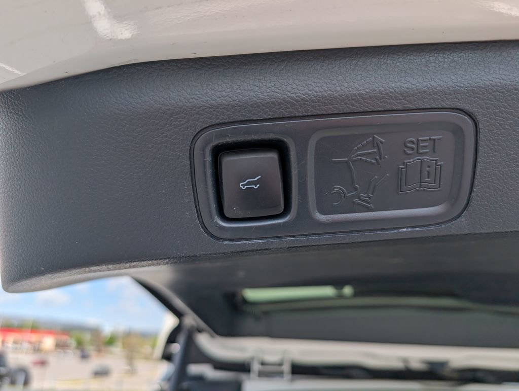 Used 2022 Ford Expedition Max Platinum AWD/4WD image 10