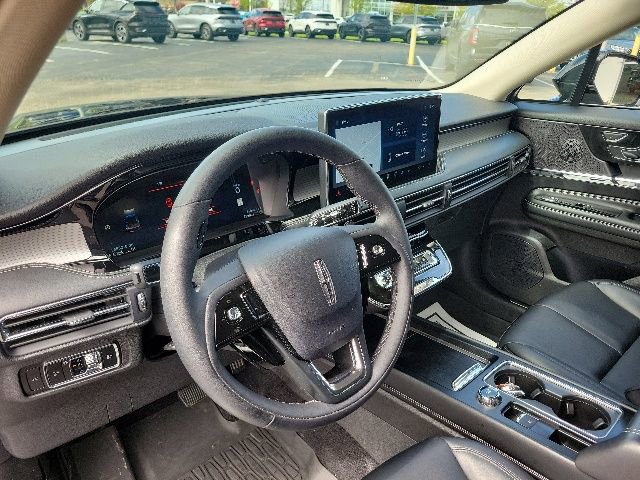 Certified 2024 Lincoln Corsair AWD image 28