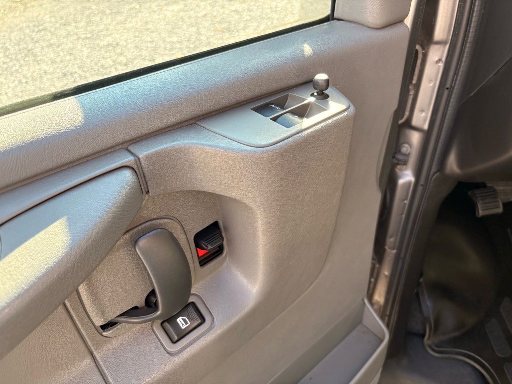 Used 2012 Chevrolet Express 3500 LT w/ LT Preferred Equipment Group image 19