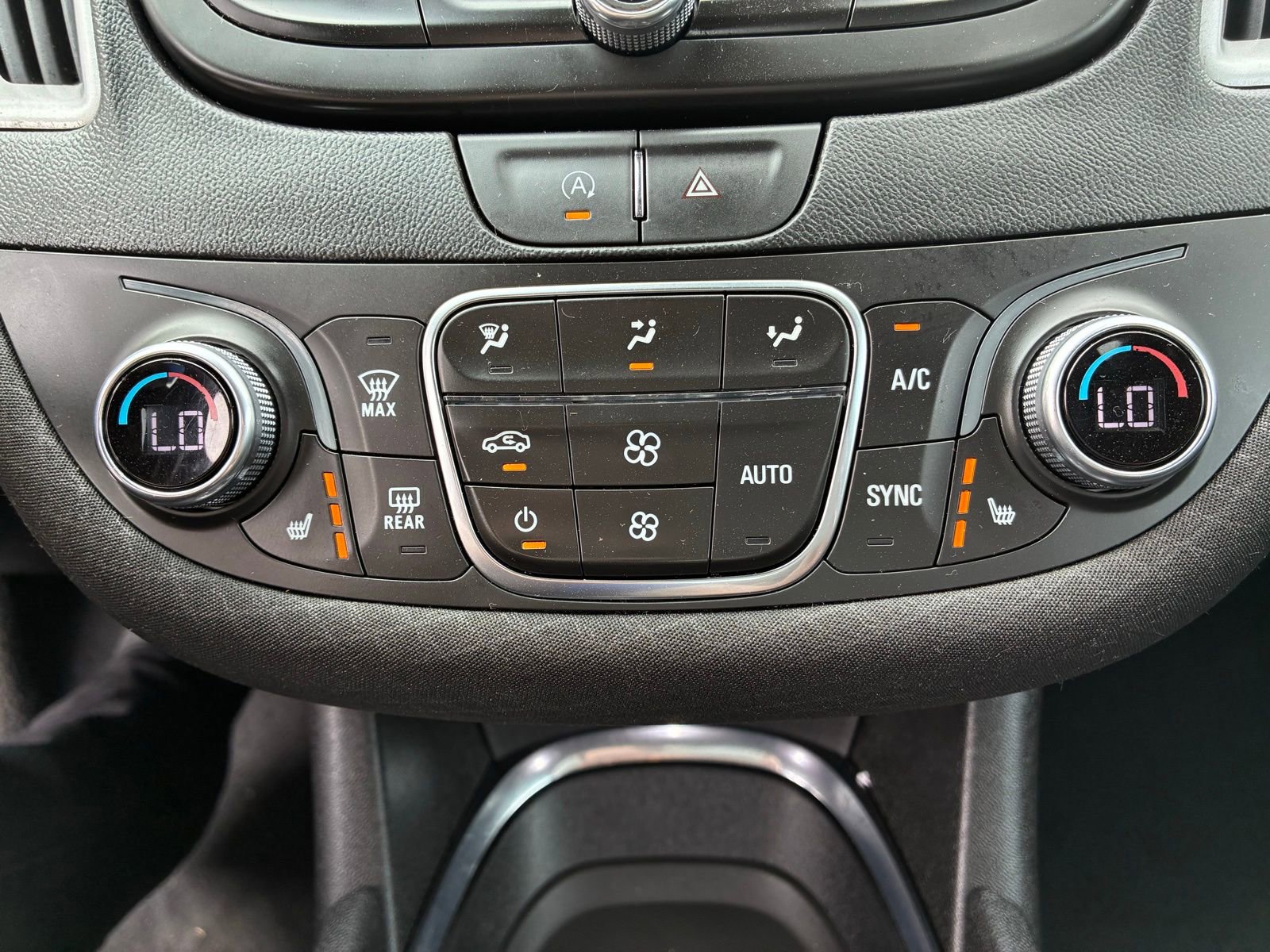 Used 2023 Chevrolet Malibu LT image 8