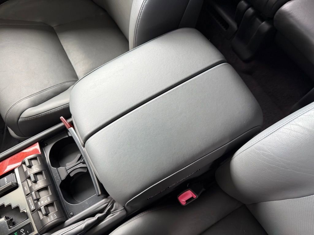 Used 2008 Lexus LX 570 4WD image 28