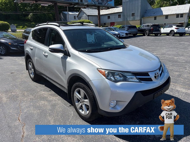 Used 2015 Toyota RAV4 XLE AWD/4WD image 4
