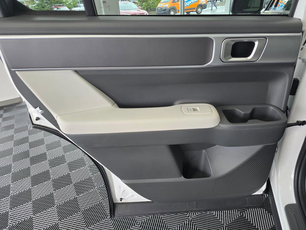 New 2026 Hyundai Santa Fe SE image 35