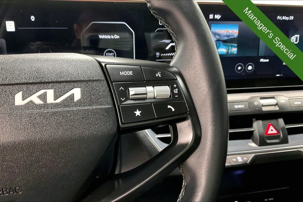Used 2025 Kia K4 EX FWD image 25