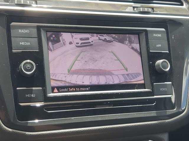 Used 2021 Volkswagen Tiguan S FWD image 25
