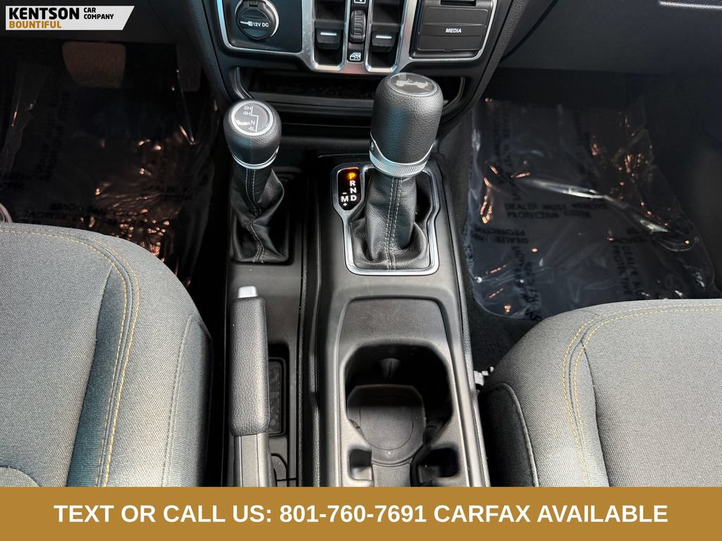 Used 2026 Jeep Wrangler Unlimited Sahara AWD/4WD image 21