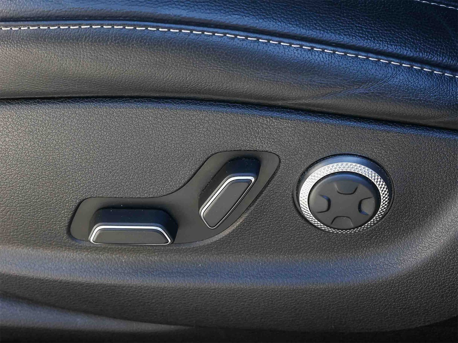 Used 2024 Genesis GV80 2.5T image 23