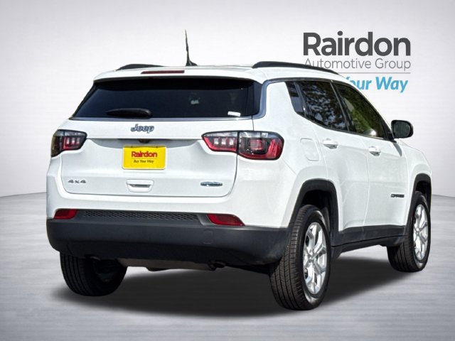 Used 2024 Jeep Compass Latitude AWD/4WD image 6