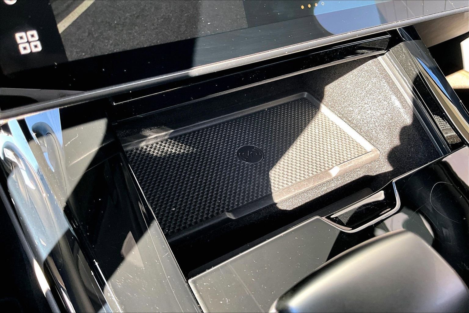 Certified 2025 Land Rover Range Rover Sport SV Edition Two image 34