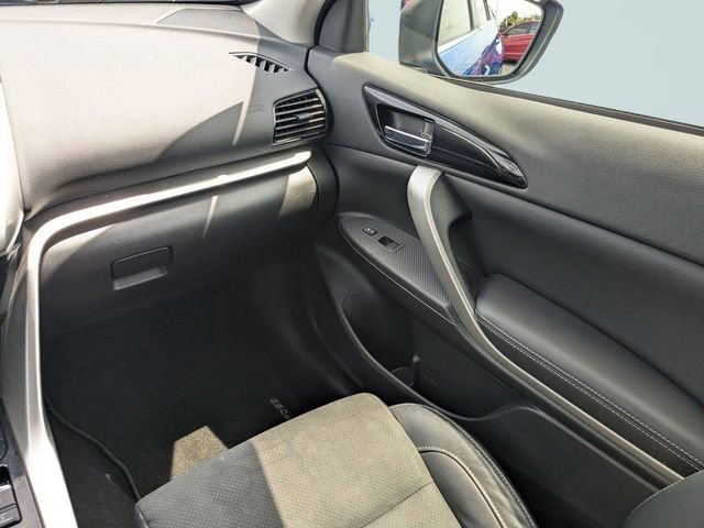 Used 2022 Mitsubishi Eclipse Cross SE FWD image 16