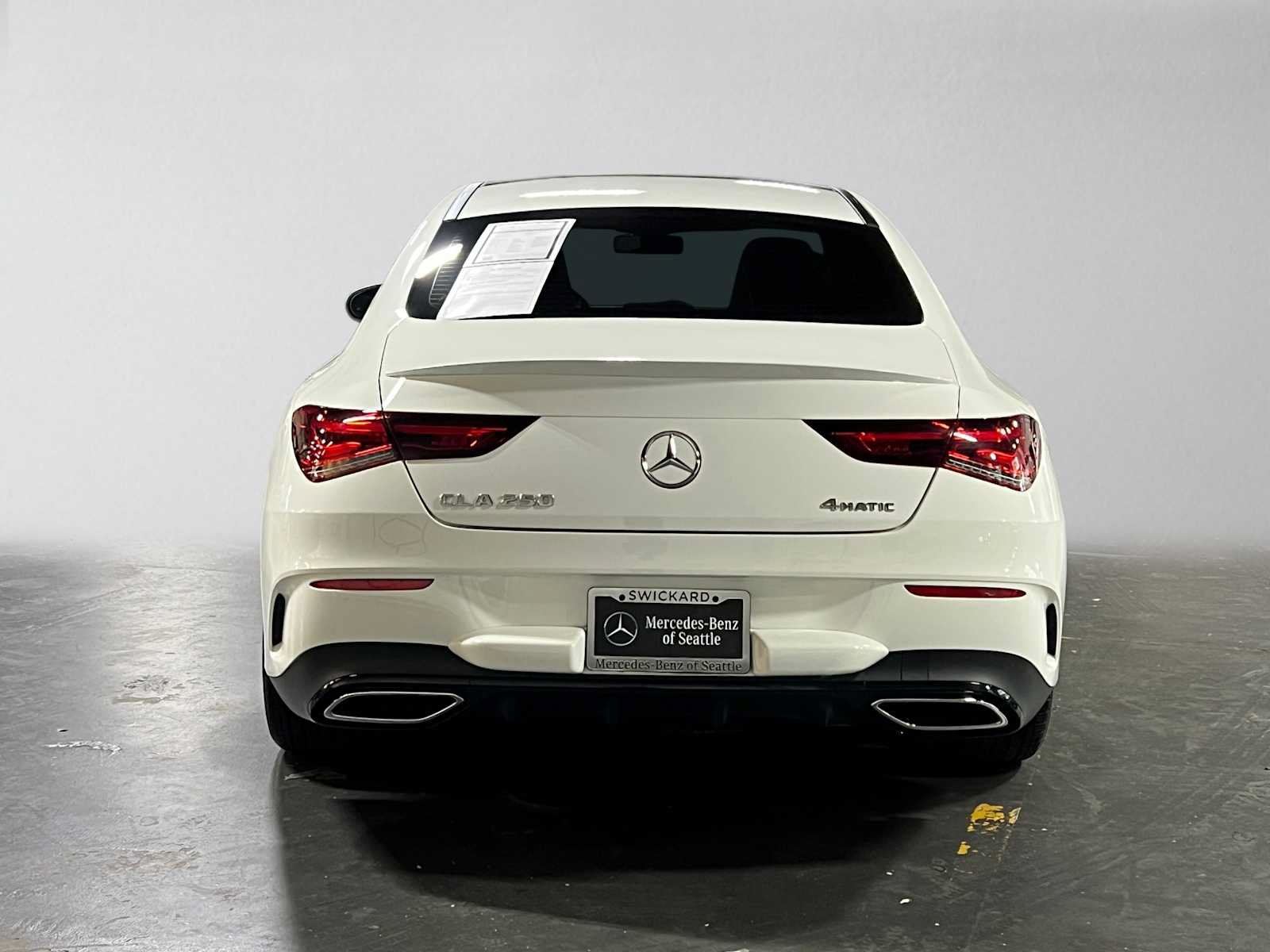 Used 2023 Mercedes-Benz CLA 250 4MATIC image 4