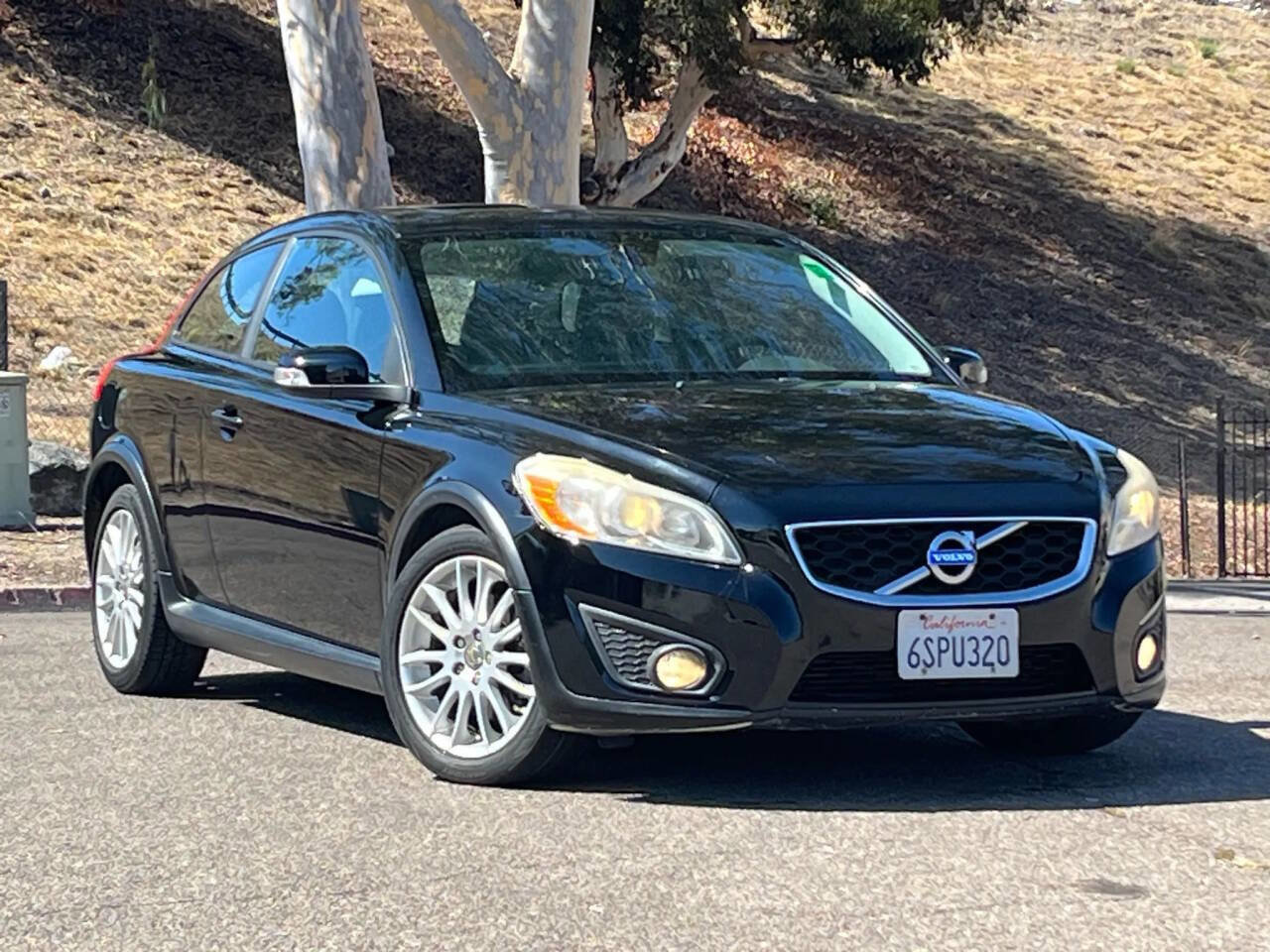 Used 2011 Volvo C30 T5 w/ Preferred Pkg image 1