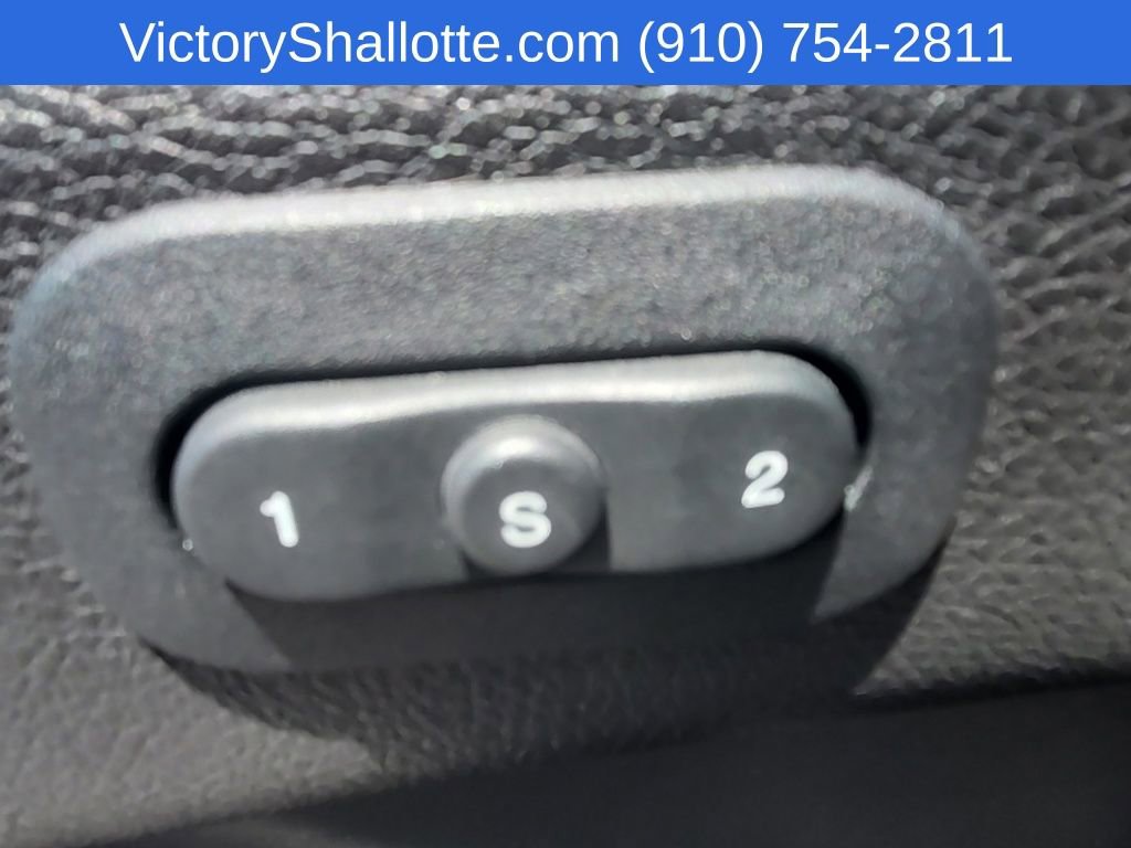 Used 2021 Jeep Grand Cherokee Overland AWD/4WD image 25