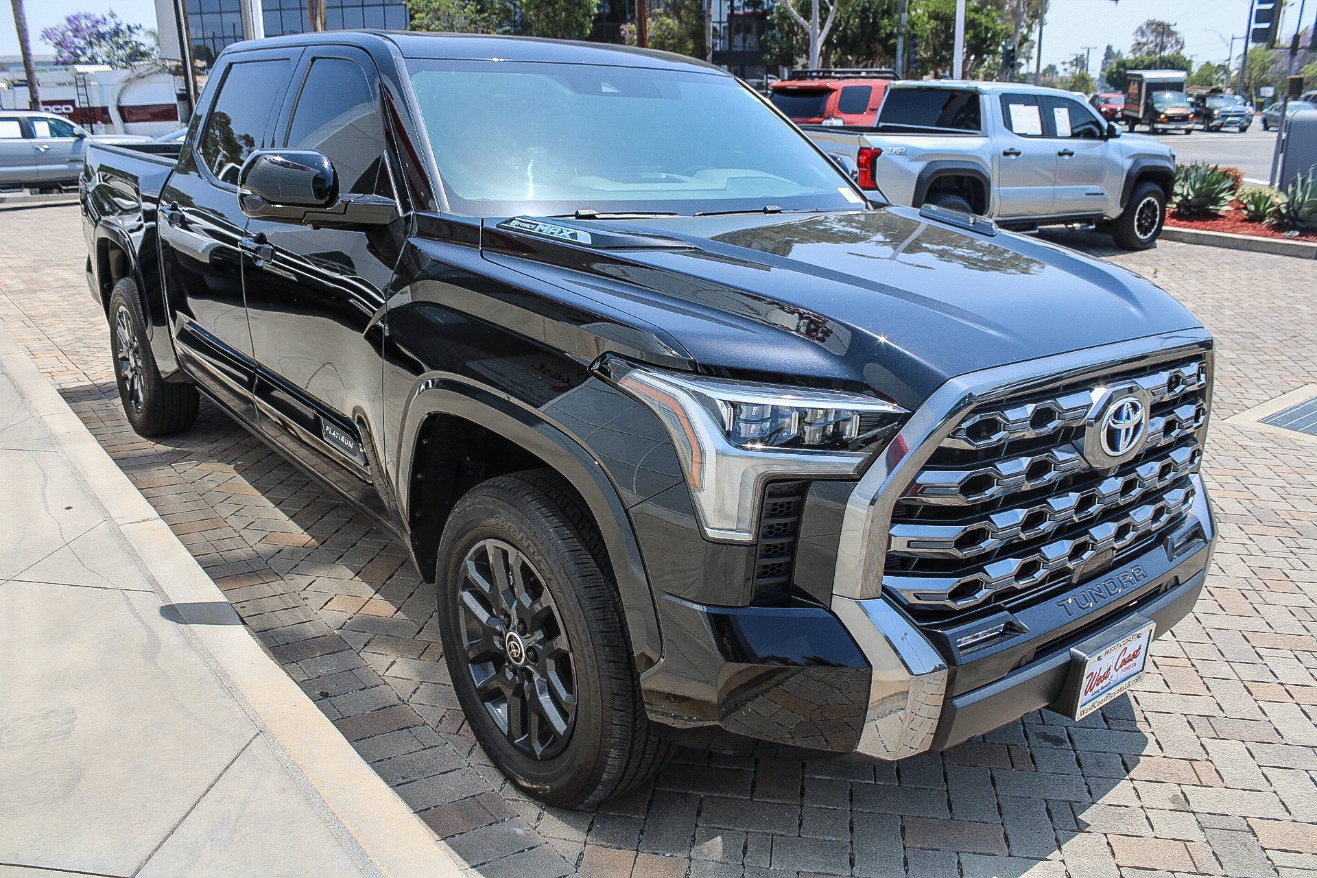 Certified 2024 Toyota Tundra Platinum AWD/4WD image 3