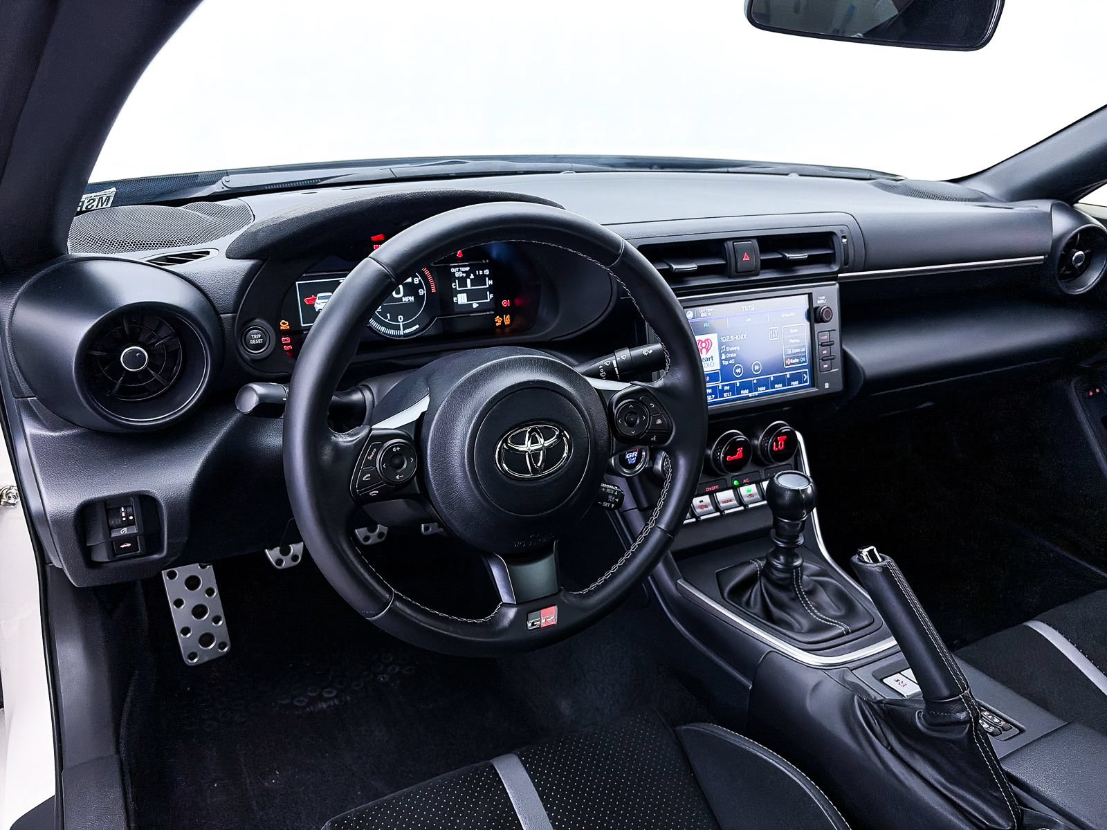 Used 2024 Toyota GR86 Premium RWD image 18