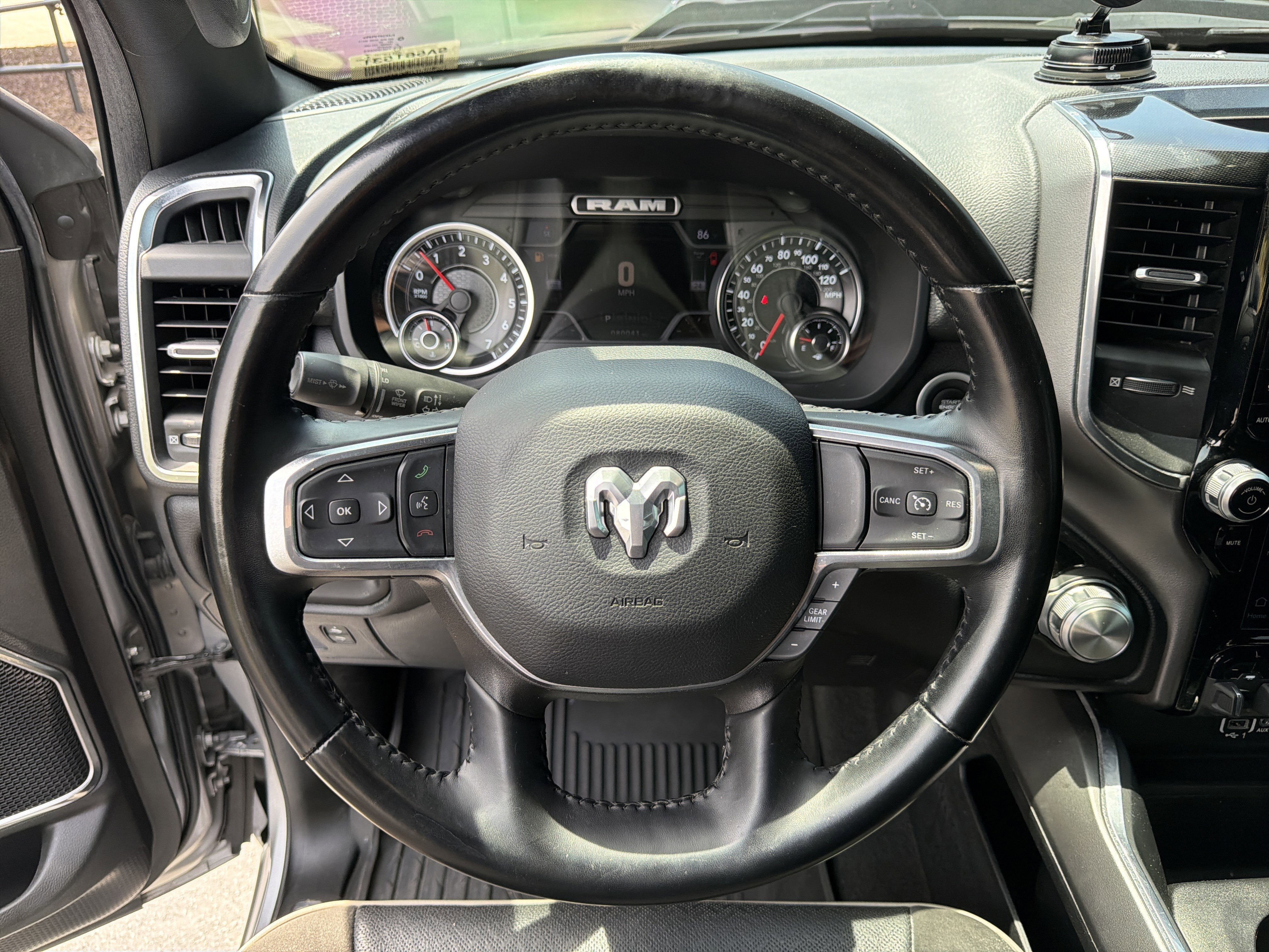 Used 2022 RAM 1500 Laramie w/ Sport Appearance Package AWD/4WD image 9