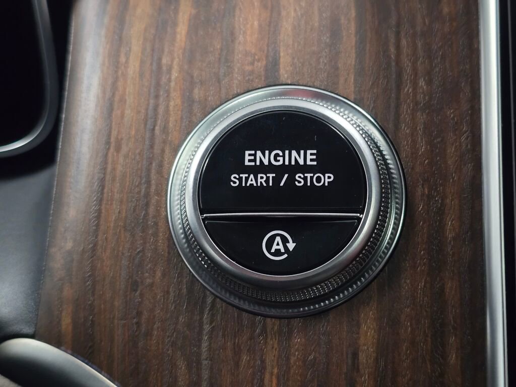 Certified 2025 Mercedes-Benz GLC 300 4MATIC image 36