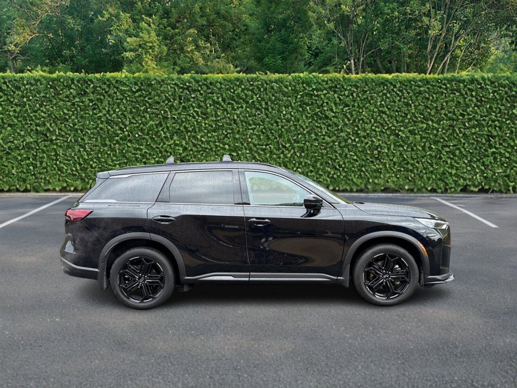 Used 2026 INFINITI QX60 Sport w/ Dark Cargo Package AWD/4WD image 2
