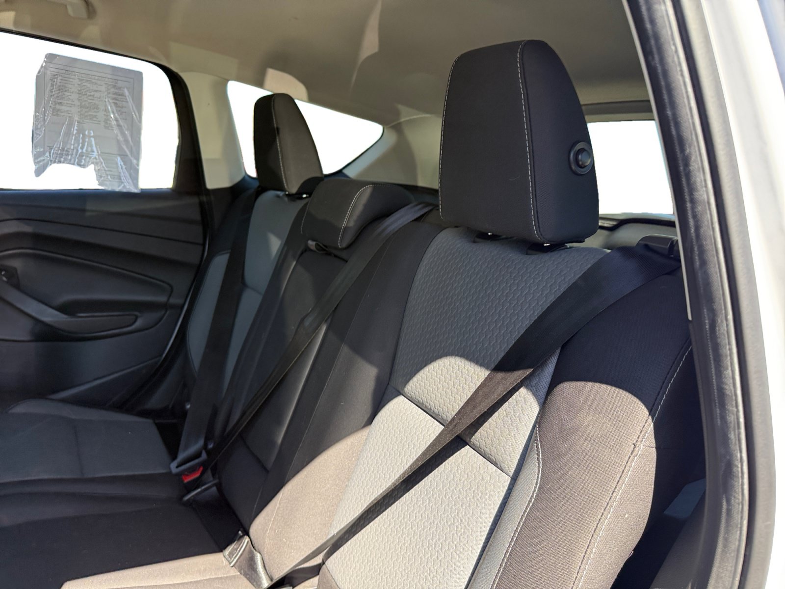 Used 2018 Ford Escape SE FWD image 16