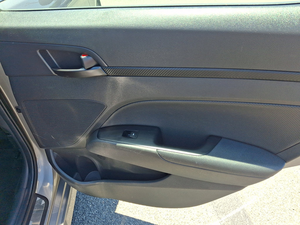 Used 2020 Hyundai Elantra Sport w/ Premium Package 02 FWD image 18