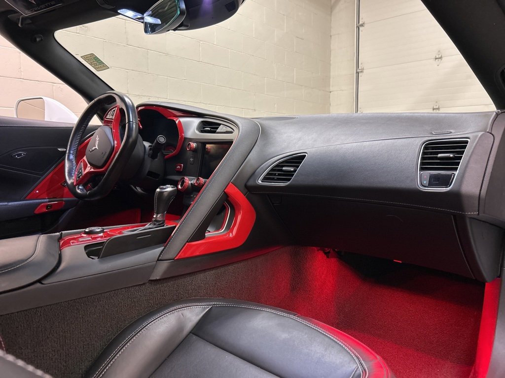 Used 2019 Chevrolet Corvette Stingray Coupe w/ 1LT image 20