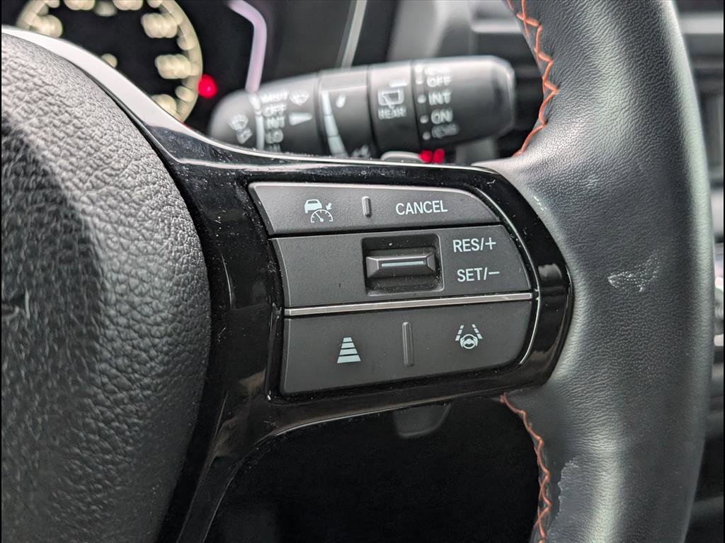 Used 2025 Honda Pilot TrailSport image 24