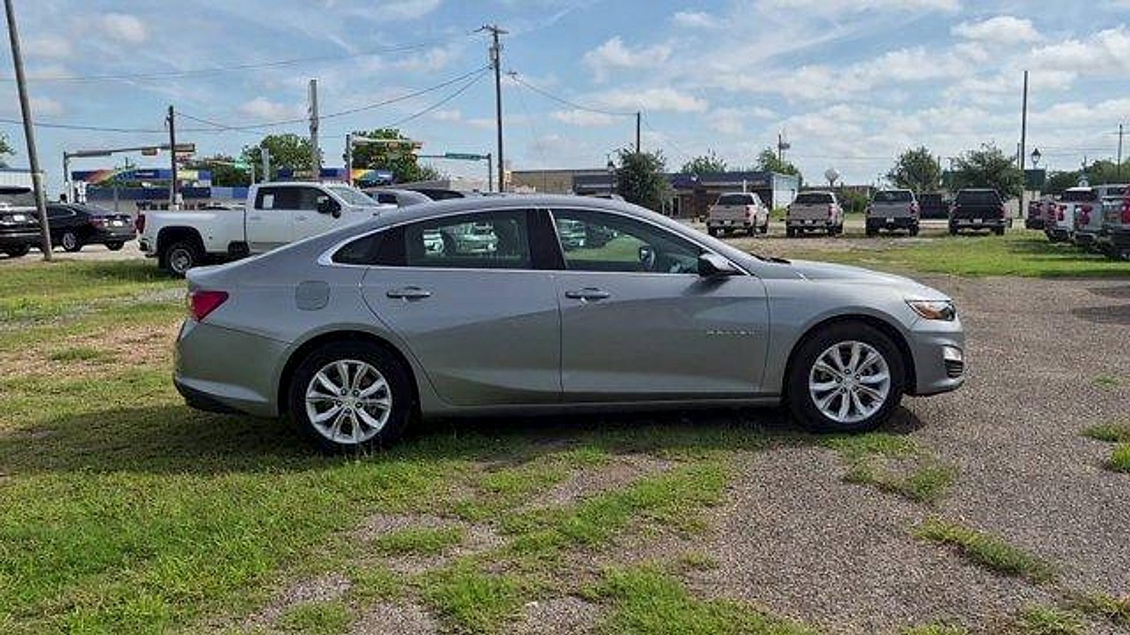 Used 2024 Chevrolet Malibu LT FWD image 9