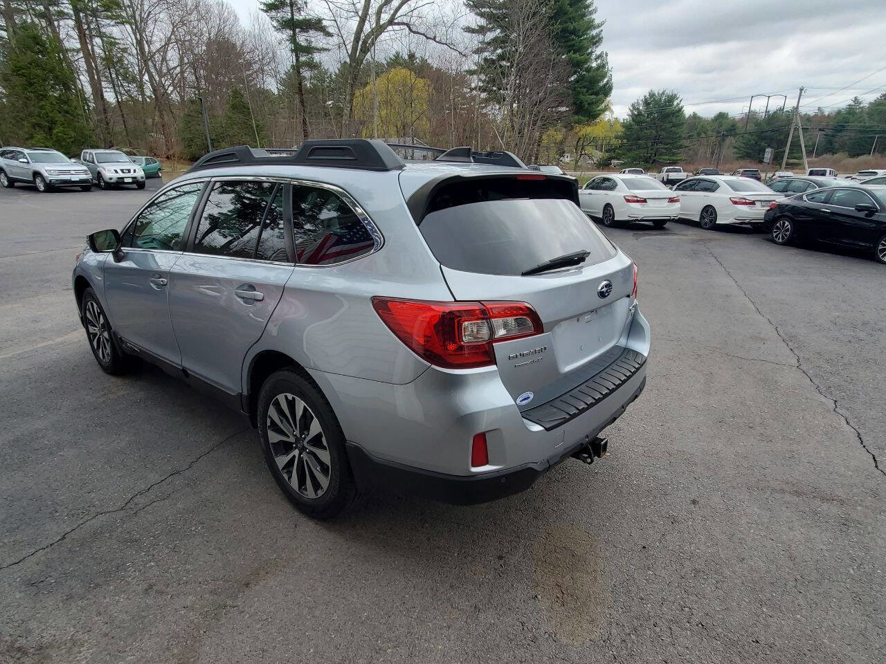 Used 2017 Subaru Outback 3.6R Limited image 5