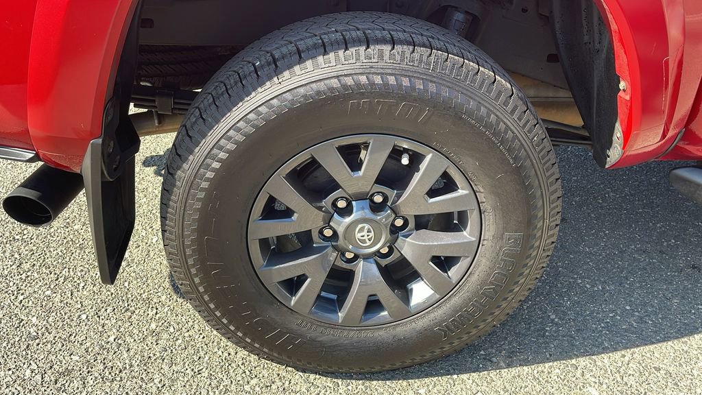 Used 2022 Toyota Tacoma SR5 image 31