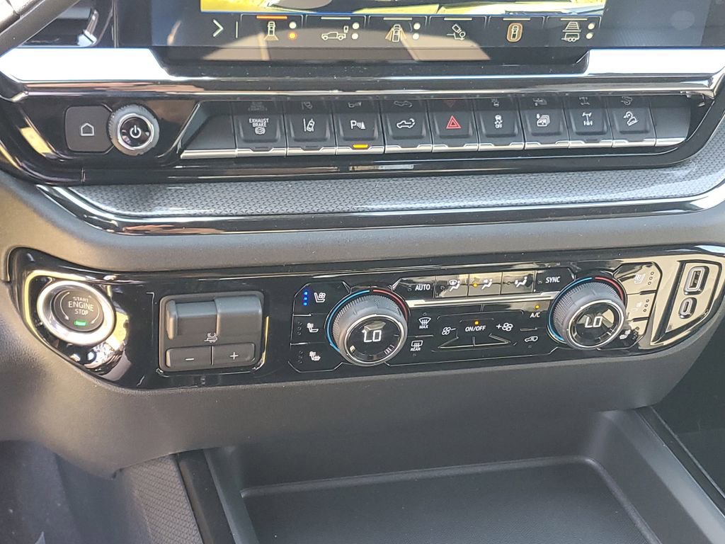 New 2026 Chevrolet Silverado 2500 ZR2 image 37