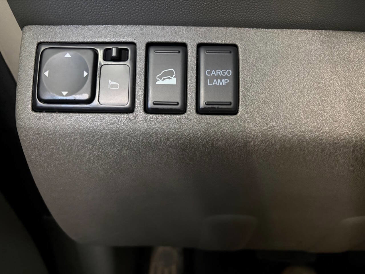 Used 2014 Nissan Frontier SV AWD/4WD image 30