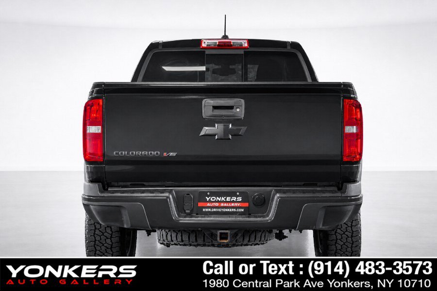 Used 2019 Chevrolet Colorado ZR2 w/ ZR2 Midnight Special Edition AWD/4WD image 8