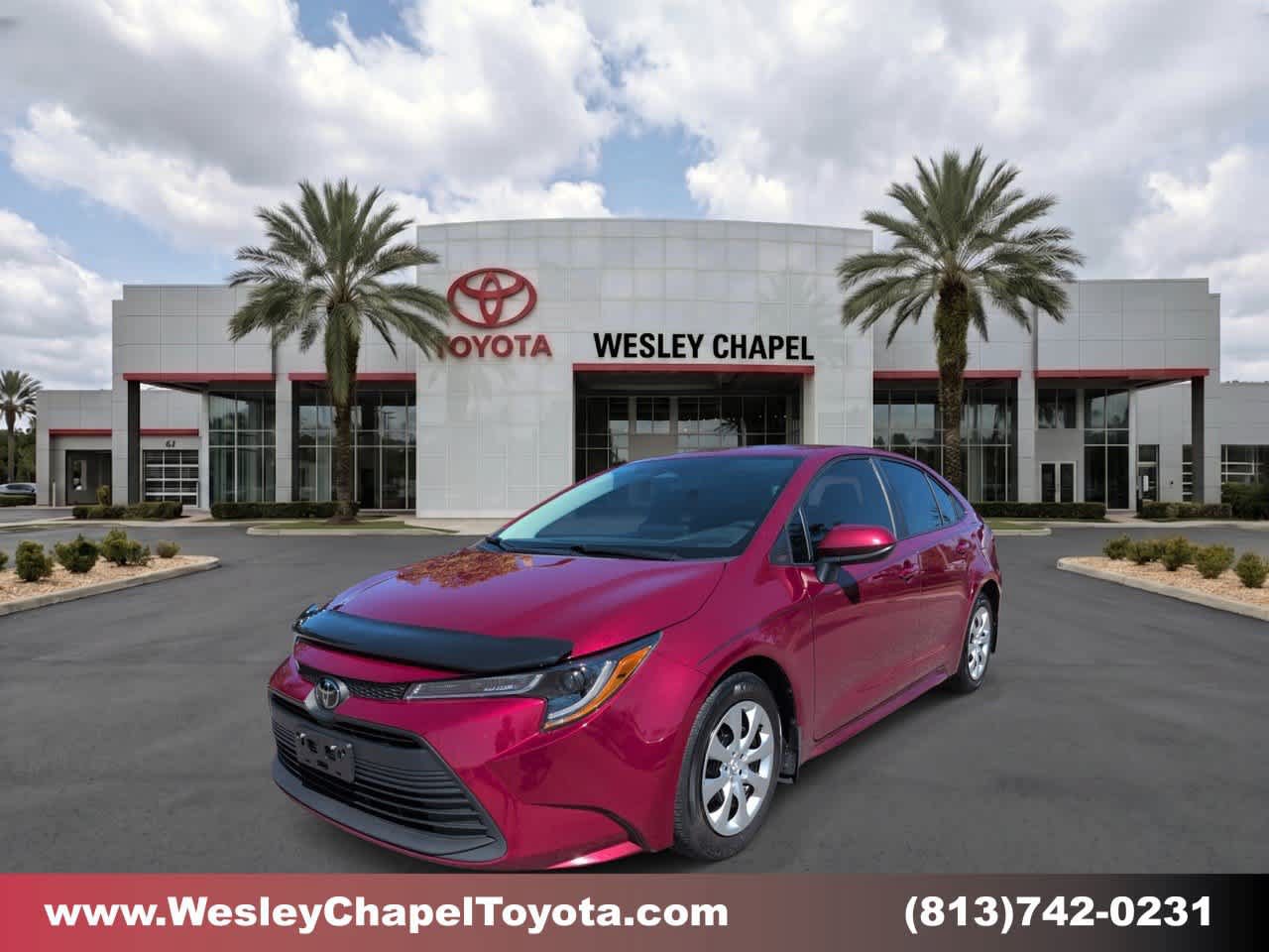 Certified 2025 Toyota Corolla LE FWD image 1