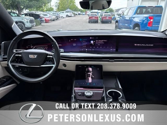 Used 2025 Cadillac Escalade ESV Sport w/ Touring Package AWD/4WD image 16