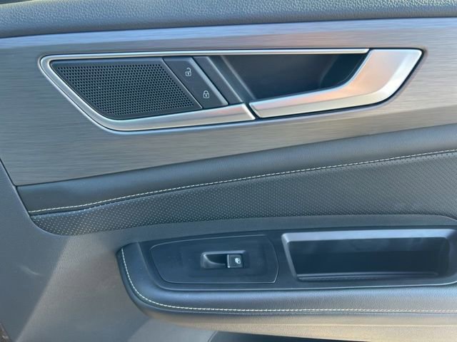 Used 2024 Volkswagen Atlas Cross Sport SE image 30