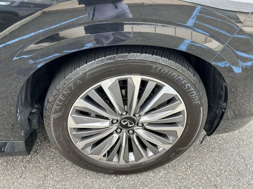 Certified 2025 INFINITI QX80 Sensory image 13