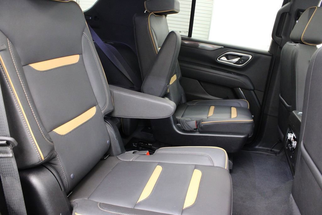 Used 2024 GMC Yukon AT4 AWD/4WD image 8