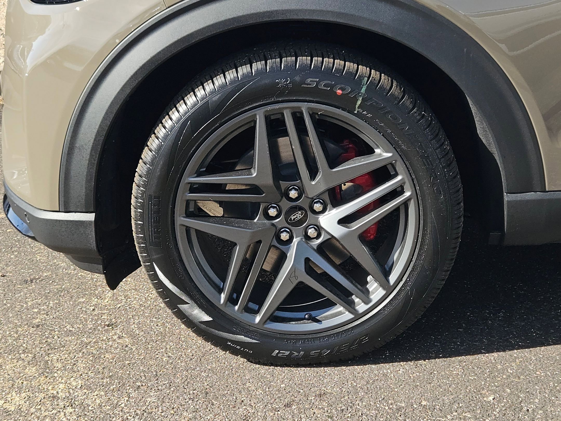 New 2026 Ford Explorer ST w/ Sun And Sound Package image 6