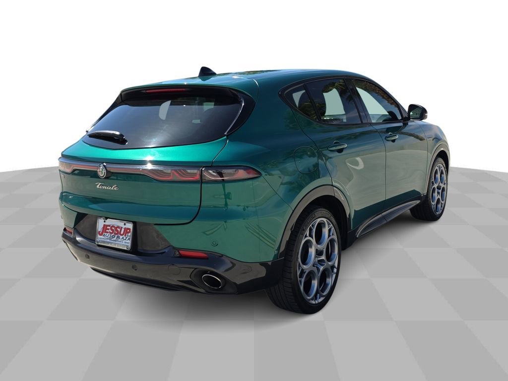 Used 2024 Alfa Romeo Tonale Veloce image 8