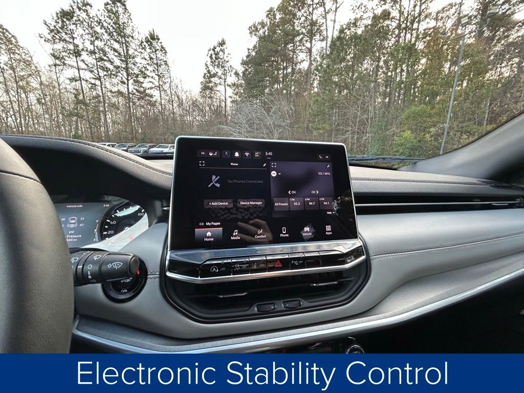 Used 2024 Jeep Compass Limited image 33