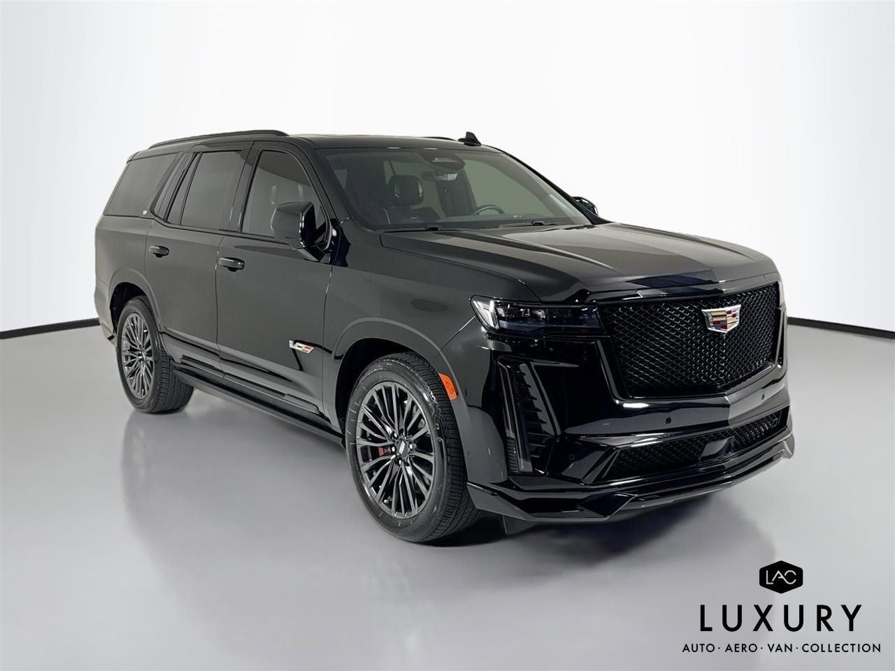 Used 2023 Cadillac Escalade V w/ LPO, Floor Liner Package image 4