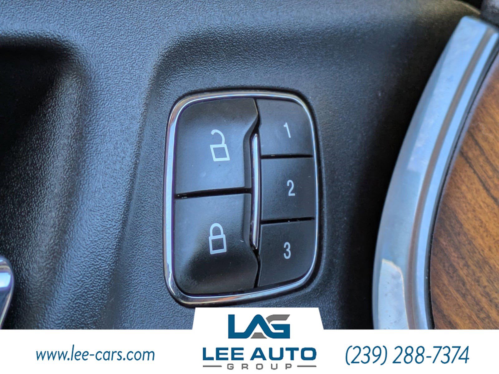 Used 2019 Lincoln MKC Select w/ Select Plus Package FWD image 20