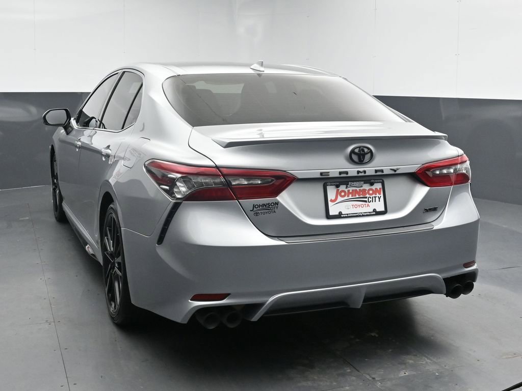 Used 2021 Toyota Camry XSE image 6