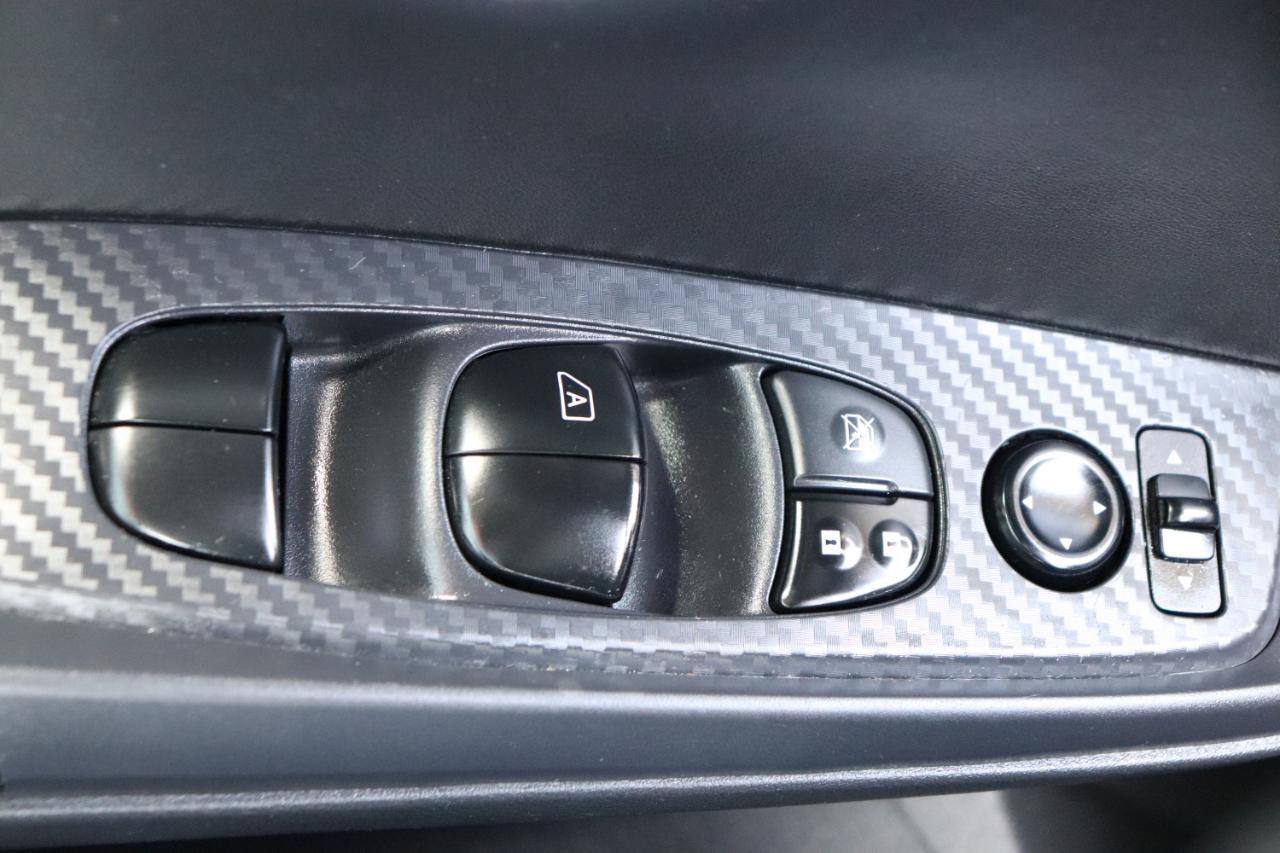 Used 2024 Nissan Sentra SV FWD image 39