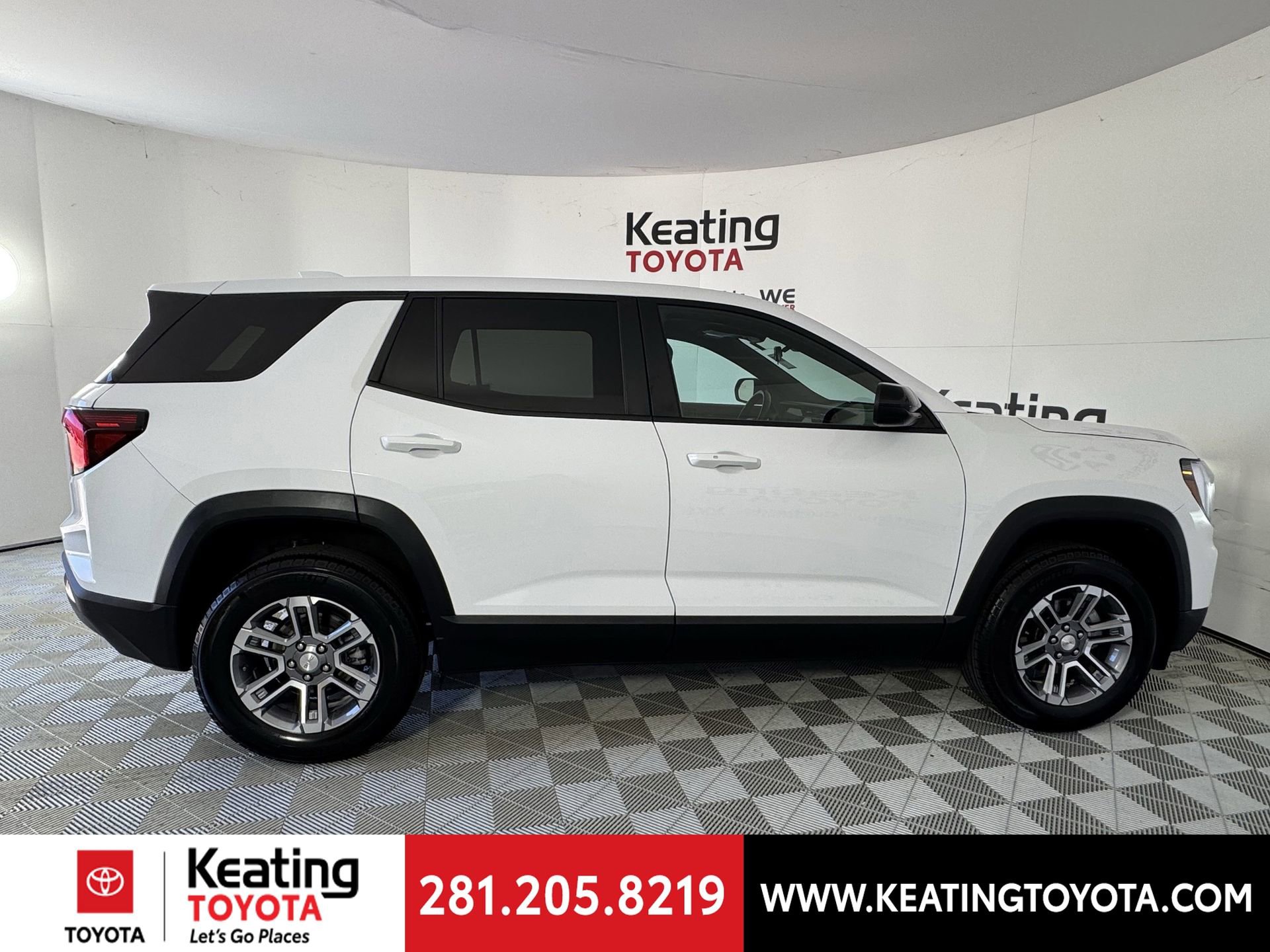 Used 2025 GMC Terrain Elevation FWD image 4