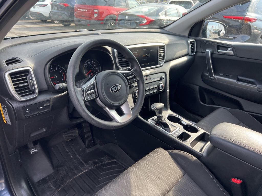 Used 2020 Kia Sportage LX AWD/4WD image 9