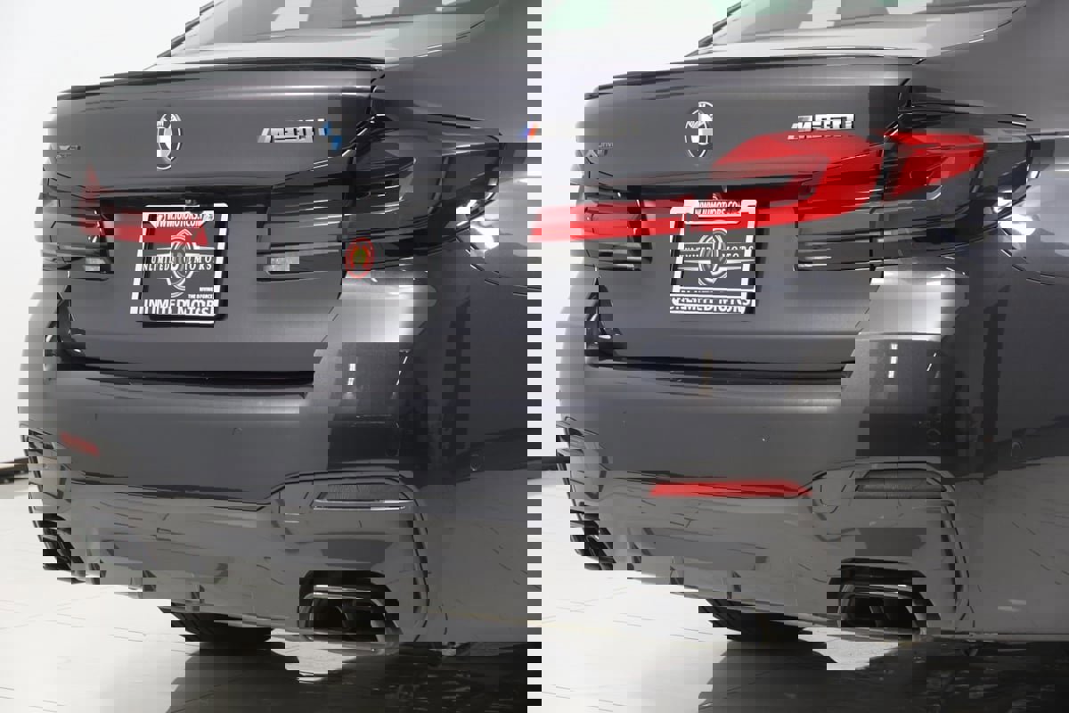 Used 2023 BMW M550i xDrive image 55