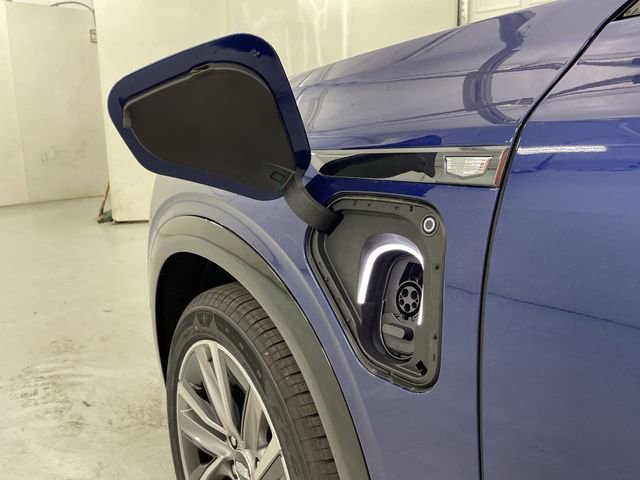 New 2026 Cadillac Vistiq Sport w/ LPO, Floor Liner Package image 29