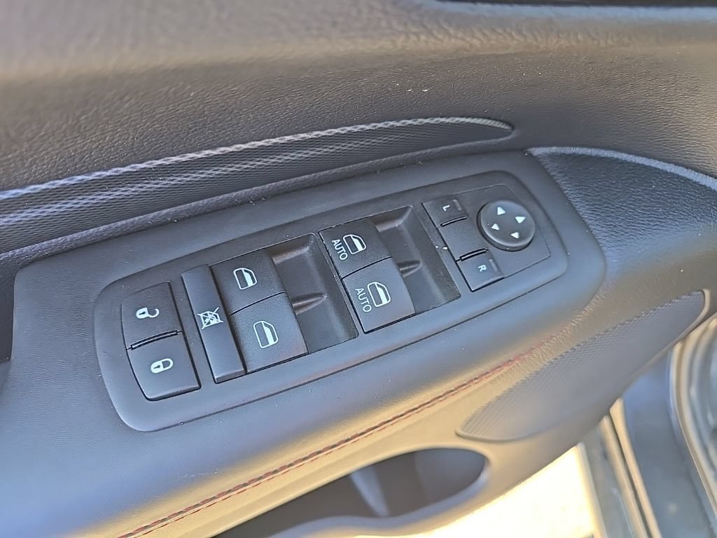 Used 2025 Dodge Durango R/T AWD/4WD image 9
